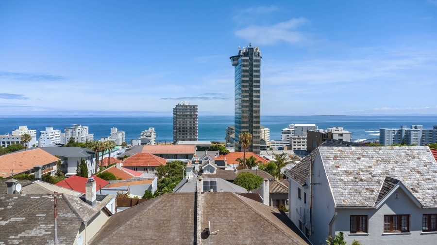 2 Bedroom Property for Sale in Sea Point Western Cape